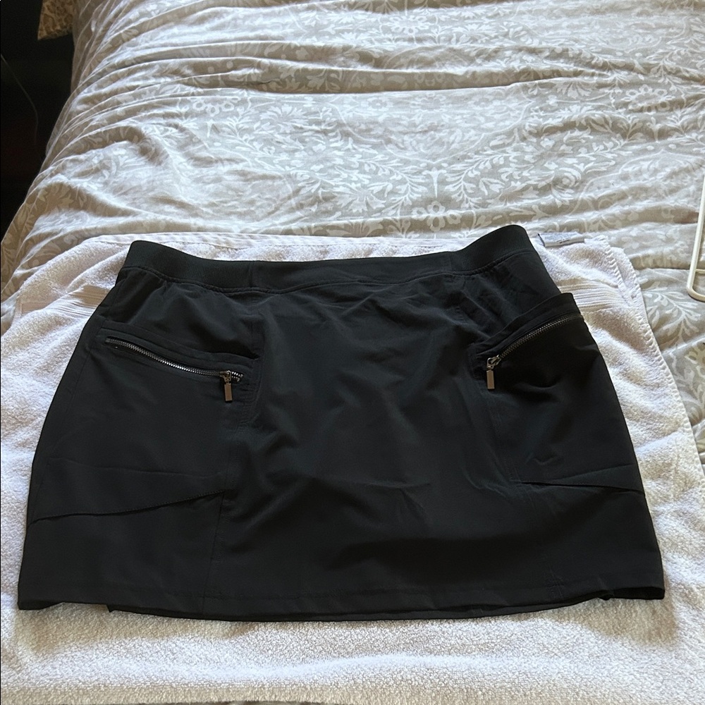 Chicos Zenergy Golf Skort